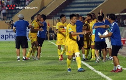 Màn ăn mừng bàn thắng tại Thiên Trường khiến thế giới ghen tỵ