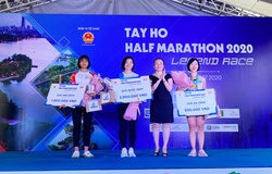 Kỷ lục gia SEA Games Nguyễn Thị Oanh vô địch giải chạy quanh Hồ Tây