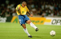 Thực hư chuyện Roberto Carlos bị cấm đá penalty