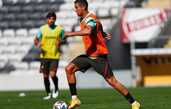 Ronaldo sẵn sàng lập cột mốc đặc biệt ở trận gặp Thụy Điển