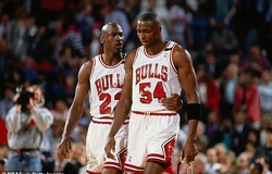 Đồng đội Michael Jordan gây sốc khi tố 90% The Last Dance là giả dối