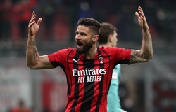 AC Milan vào tứ kết Coppa Italia nhưng mất thêm trung vệ