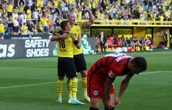 Haaland đóng vai “siêu nhân” tham gia vào 5 bàn thắng cho Dortmund