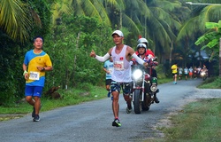 30 VĐV chạy 21km thuộc nhóm tốt nhất Việt Nam đổ bộ giải bán marathon Bình Dương