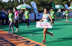 Nữ Tuyển thủ HCĐ SEA Games phá kỷ lục Vietcombank Mekong Delta Marathon Hậu Giang 2022