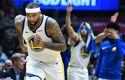 DeMarcus Cousins trở lại như chưa từng ra đi: Úp rổ đầy sức mạnh, ném 3 và... bị truất quyền thi đấu