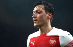 Unai Emery ra điều kiện để Mesut Ozil trở lại đội hình Arsenal