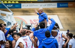 Tuyển bóng rổ Philippines giành suất dự FIBA World Cup 2019 nhờ trung phong Hàn Quốc