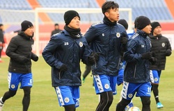 Quang Hải, Duy Mạnh và viễn cảnh chiếc Iphone Xs Max hết pin