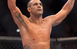 Mới trở lại võ đài, Vitor Belfort đã "bám trend" thách đấu huyền thoại Boxing Roy Jones