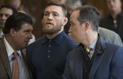 Conor McGregor dọn dẹp nhà thờ để xóa án tấn công xe bus UFC 223