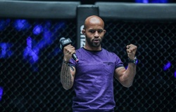 Demetrious Johnson quyết định giải nghệ sau 5 năm nữa