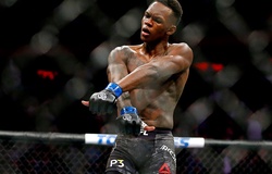 Israel Adesanya: Phiên bản phong cách của Conor McGregor ở hạng trung?