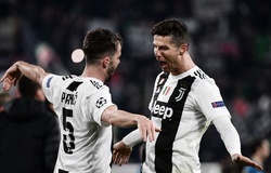 Ronaldo thiết lập 2 kỷ lục vô tiền khoáng hậu sau cú hat-trick thần thánh vào lưới Atletico Madrid