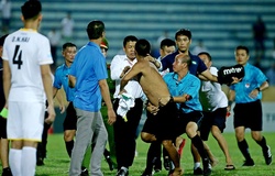 Tư duy ăn sẵn xiềng xích, bóng đá Việt Nam đừng mơ chuyên nghiệp!
