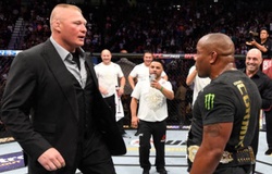 Daniel Cormier dọa 'đập' Brock Lesnar ở... Wrestle Mania