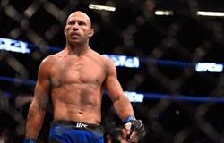 Đến "Cao Bồi" Donald Cerrone cũng chẳng tin Conor McGregor muốn giải nghệ