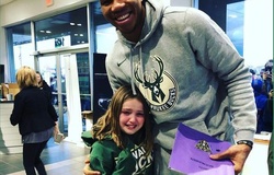 Bộ mặt thật gây kinh ngạc của "quái vật" Giannis Antetokounmpo
