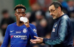 HLV Sarri gửi thông điệp đặc biệt cho sao trẻ Hudson-Odoi sau lần đầu đá chính ở Chelsea