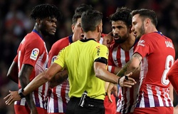 Diego Costa có thể bị treo giò 12 trận vì lăng mạ trọng tài