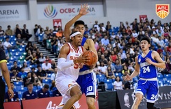 Gã khổng lồ John Fields rực sáng, Singapore Slingers nhấn chìm Hong Kong Eastern