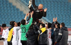 Tin bóng đá Việt Nam 13/4: HLV Park Hang Seo lại “xát muối” người Thái