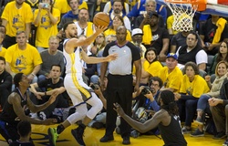 Dù đã là siêu sao nhất nhì NBA, vẫn có lý do khiến Stephen Curry lo lắng trước mỗi trận đấu