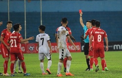 Tại sao V.League 2019 cần VAR dù là “VAR nhà nghèo”?