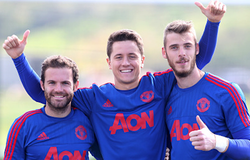 Chuyển nhượng MU 21/4: Ngôi sao nước ngoài ở MU bức xúc vì bị phân biệt đối xử