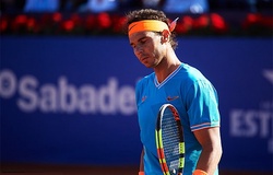 Rafael Nadal bị loại khỏi Barcelona Open do đụng phải Djokovic phiên bản 2.0