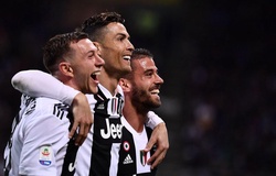 Ronaldo đạt cột mốc mới và đánh bại Messi khi gỡ hòa cho Juventus trước Inter