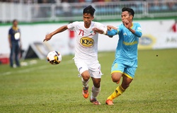 HLV của HAGL như “mở cờ trong bụng” với tin vui dồn dập đến