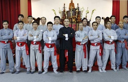 Sư huynh của Flores thách đấu Trương Đình Hoàng khi bị chê 'né kèo'