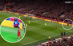 Mourinho chê các cậu bé nhặt bóng ở MU khi chứng kiến “người hùng nhặt bóng” của Liverpool