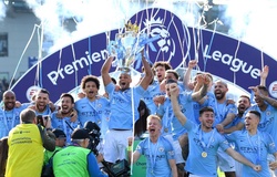 Aguero gỡ hòa thần tốc, Guardiola sánh ngang Sir Alex và các điểm nhấn khi Man City hạ Brighton lên ngôi vô địch NHA 2018/19