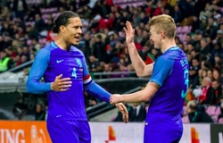 Tại sao Liverpool nên sử dụng Van Dijk để thu hút ngôi sao của Ajax?
