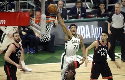 Nghiền nát đối thủ ở Game 2, cặp đấu Bucks và Raptors ngày càng không cân sức