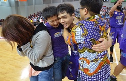 Wong Wei Long: 10 năm biểu tượng và cú ném giết chết giấc mơ của Singapore Slingers