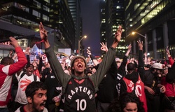Toronto Raptors vô địch miền Đông và phép màu mang tên Shaquille O'Neal
