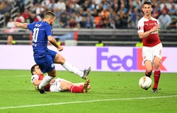 HLV Sarri nói gì trong giờ nghỉ khiến Hazard và đồng đội có hiệp 2 bùng nổ trước Arsenal?