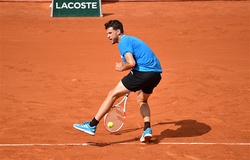 Dominic Thiem phản đòn điệu nghệ tới mức Gael Monfils phải vỗ tay khen