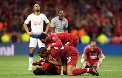 NHM Liverpool chọn ai đá cặp với Van Dijk mùa tới?