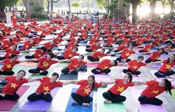 Yogi Hà Nội tưng bừng chào mừng Ngày Quốc tế Yoga 2019