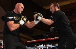 Conor McGregor khen Tyson Fury là tay đấm số một của giới Boxing hạng nặng