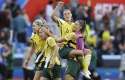 Kết quả bóng đá hôm nay (14/6): Vượt qua Brazil, nữ Úc níu giữ hy vọng đi tiếp