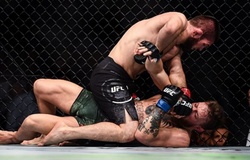 Khabib Nurmagomedov: Conor McGregor xin tôi đừng giết hắn hồi UFC 229