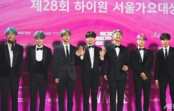 K-Pop phá hỏng sân Stade de France: Chuyện nhỏ!