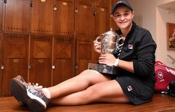 Tân vô địch Roland Garros Ashleigh Barty bị tiền bối đại gia dìm hết cỡ