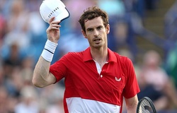 Andy Murray rớt xuống đất khi thua ngay vòng 1 Eastbourne