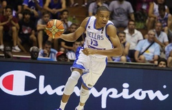 MVP Giannis Antetokounmpo cũng từng tắt điện trước Philippines tại FIBA World Cup